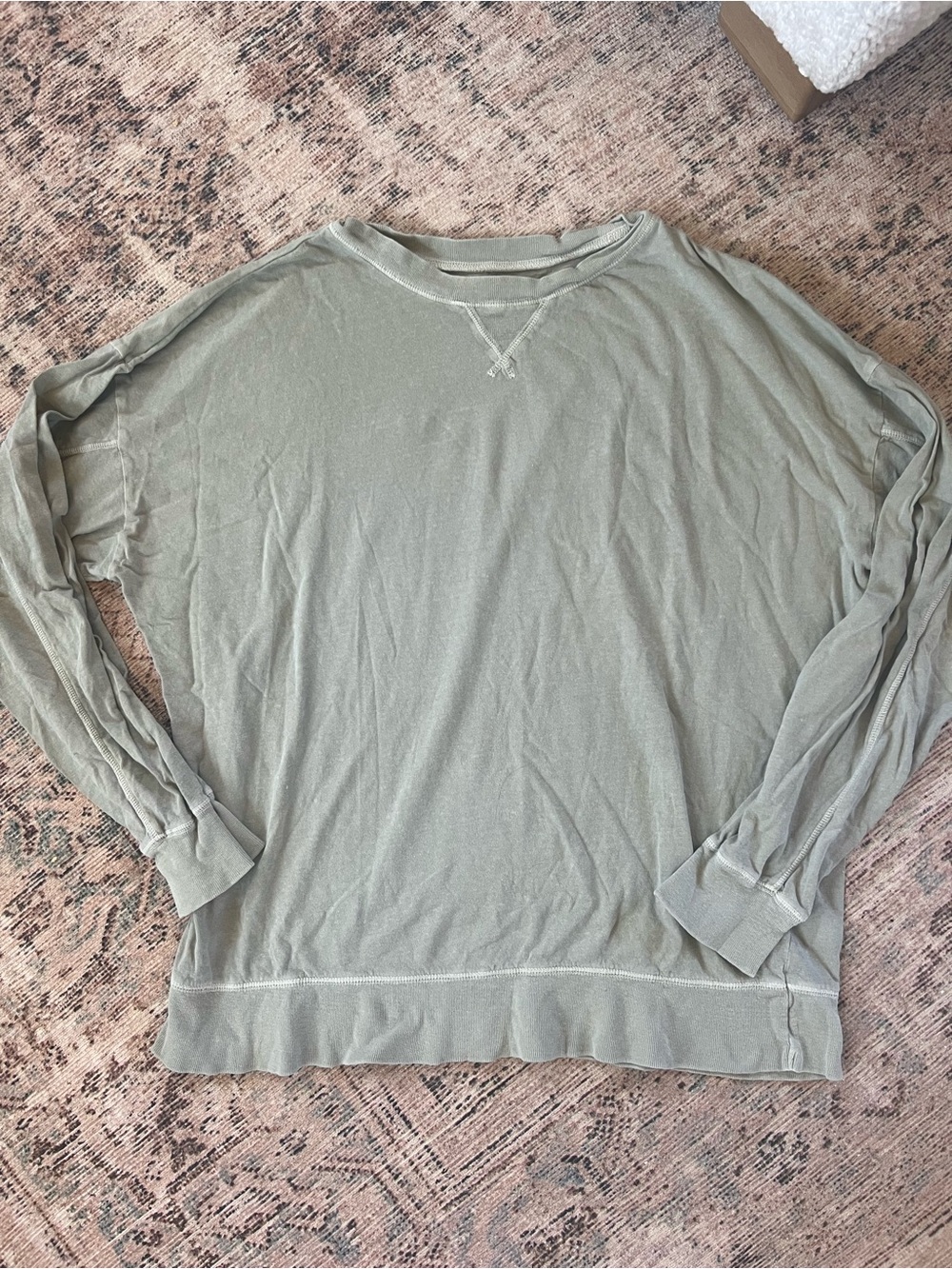 Aero Long Sleeve Lightweight Crewneck Top - Sage